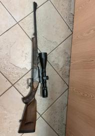 30. IZS 18MH 308 win 3-12x56 Delta titanium vil pontos távcsővel