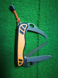 Victorinox vadász